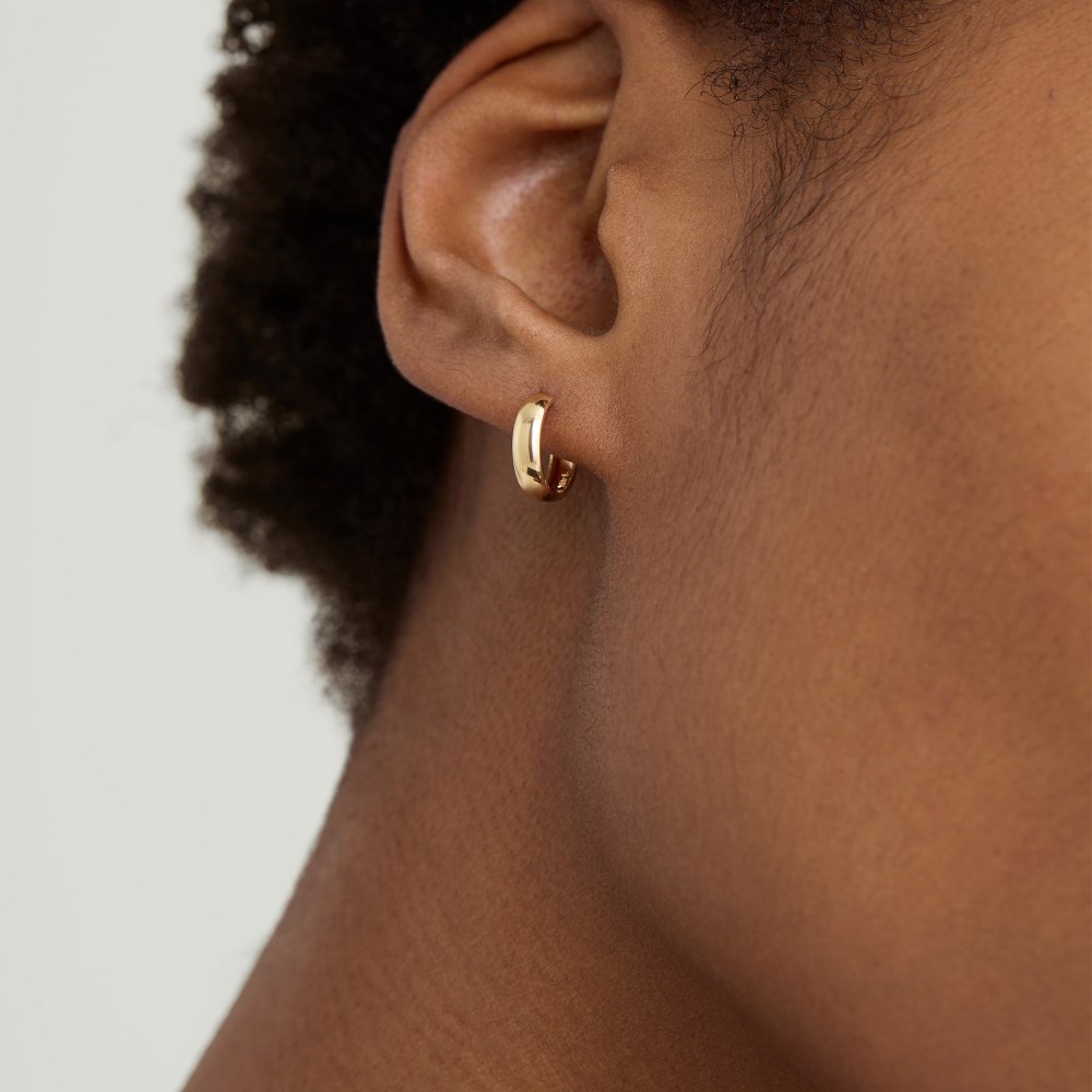 Mejuri Single Bold Huggie Hoop - 14k Yellow Gold
