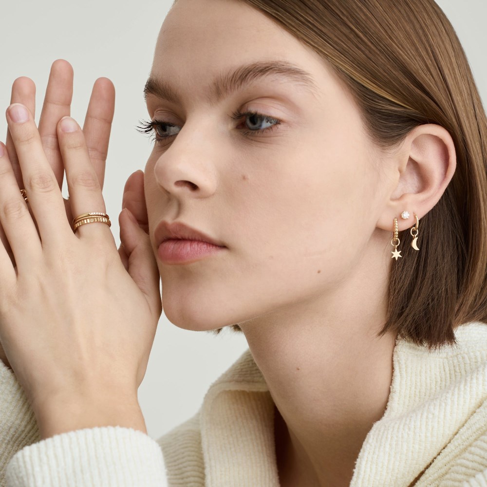 Mejuri Single Star Hoop Charm - 14k Yellow Gold