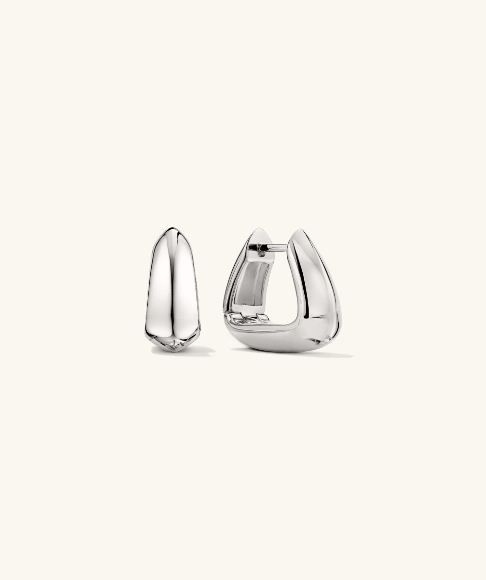 Mejuri Patra Medium Hoops - Sterling Silver Mejuri Patra Medium Hoops - Sterling Silver