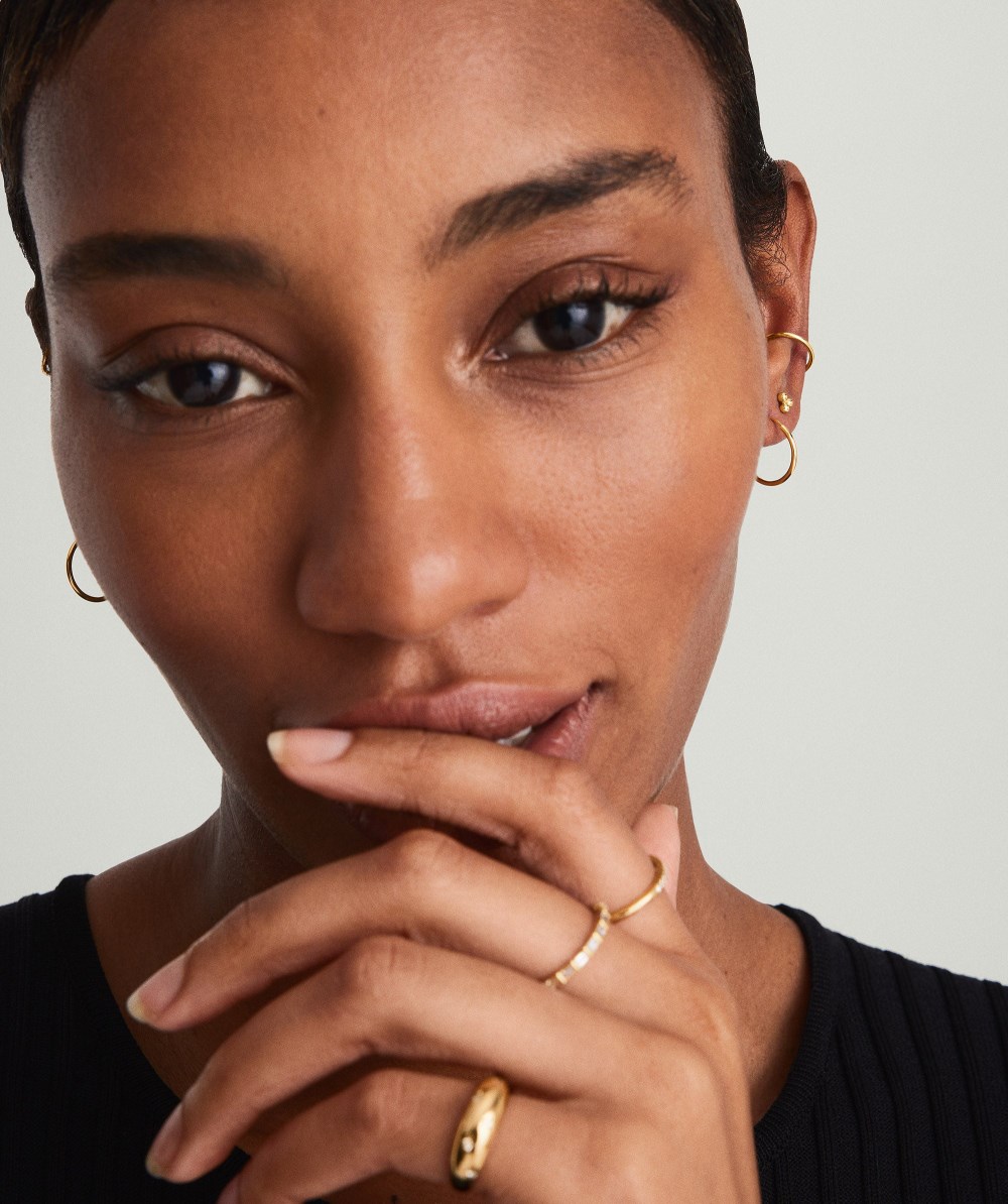 Mejuri Small Hoops - 14k Yellow Gold