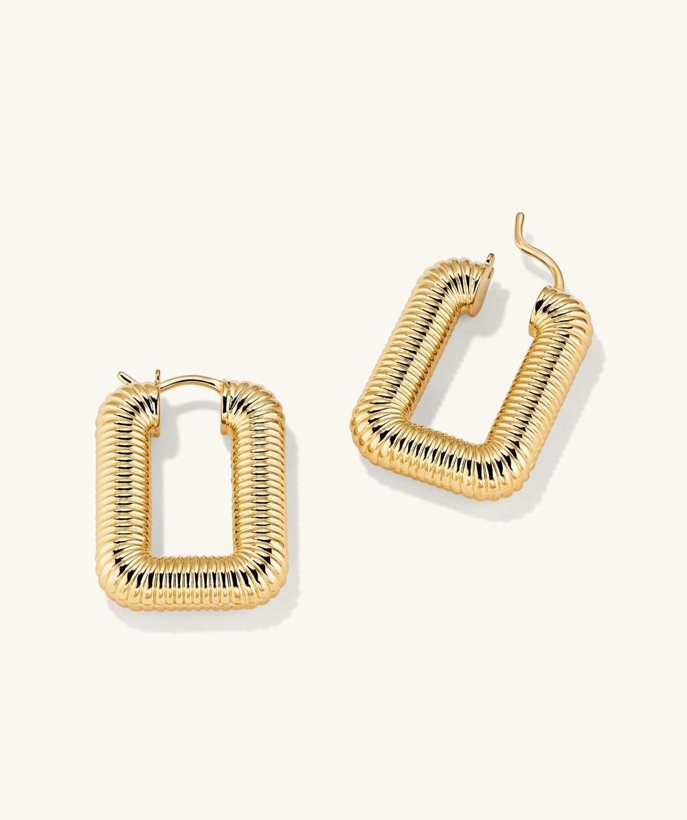 Mejuri Ribbed Oversized Hoops - Gold Vermeil