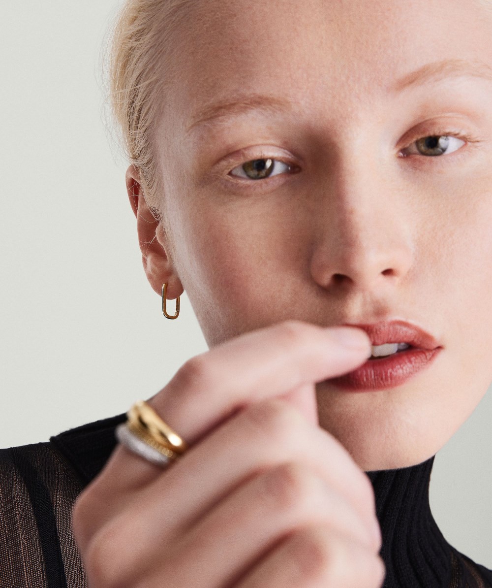 Mejuri Small U Hoops - 14k Yellow Gold