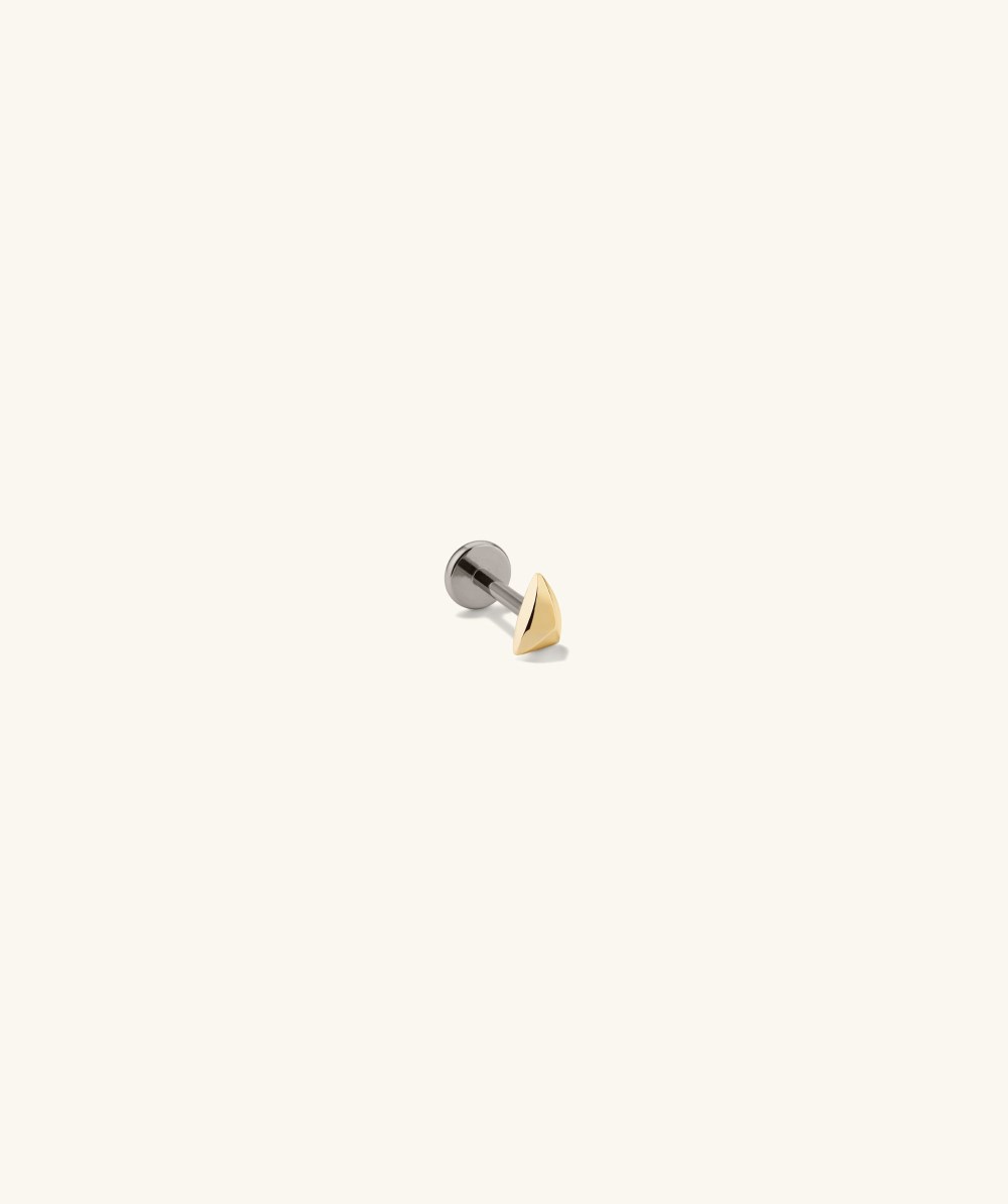 Mejuri Piercing Studio - Puffy Pyramid Flat Back Stud - 14k Yellow Gold