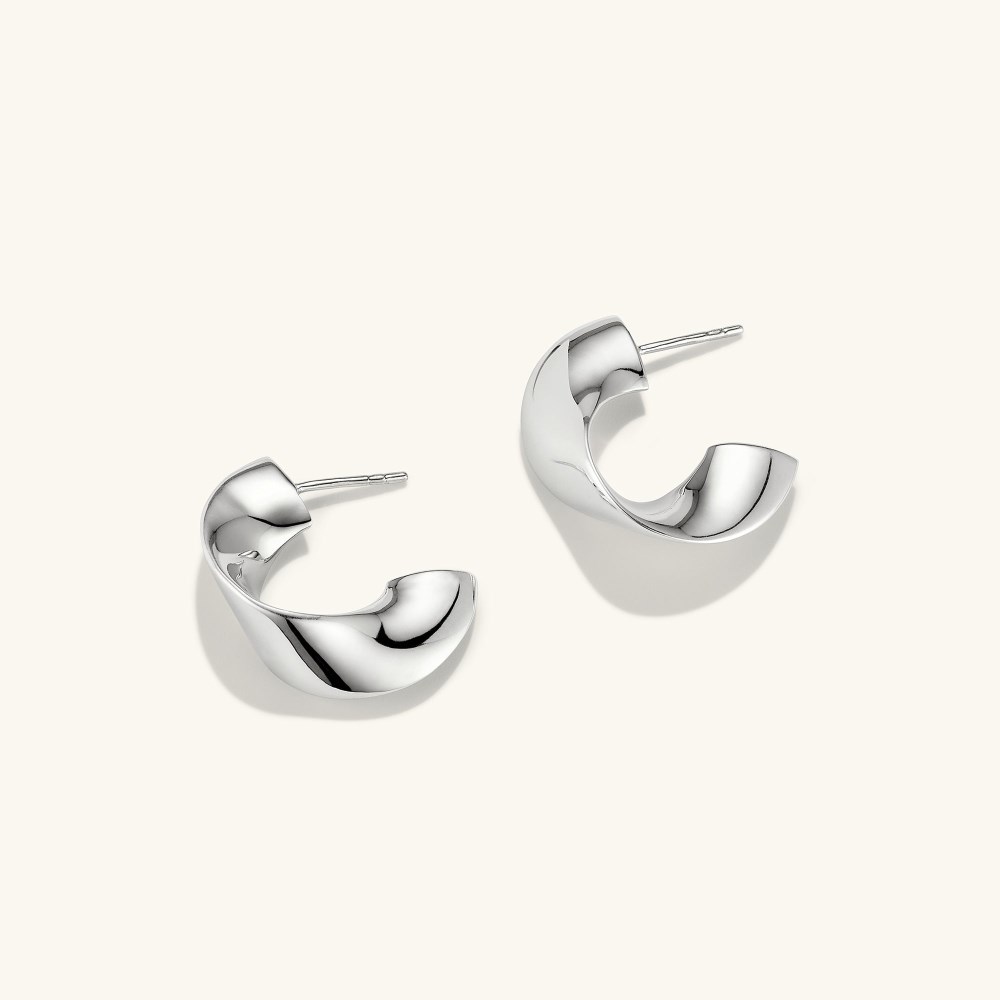 Mejuri Wave Hoops - Sterling Silver